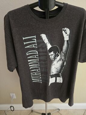 Men's Short-Sleeve Graphic Tee - Charcoal Muhammad Ali Print